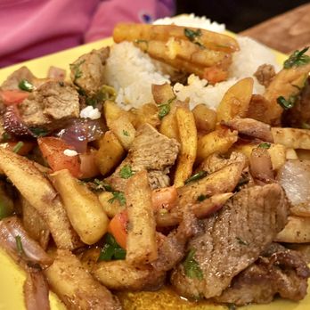 Inka Grill signature dishes Saltado
Spinach Basil Spaghetti
Chaufa
